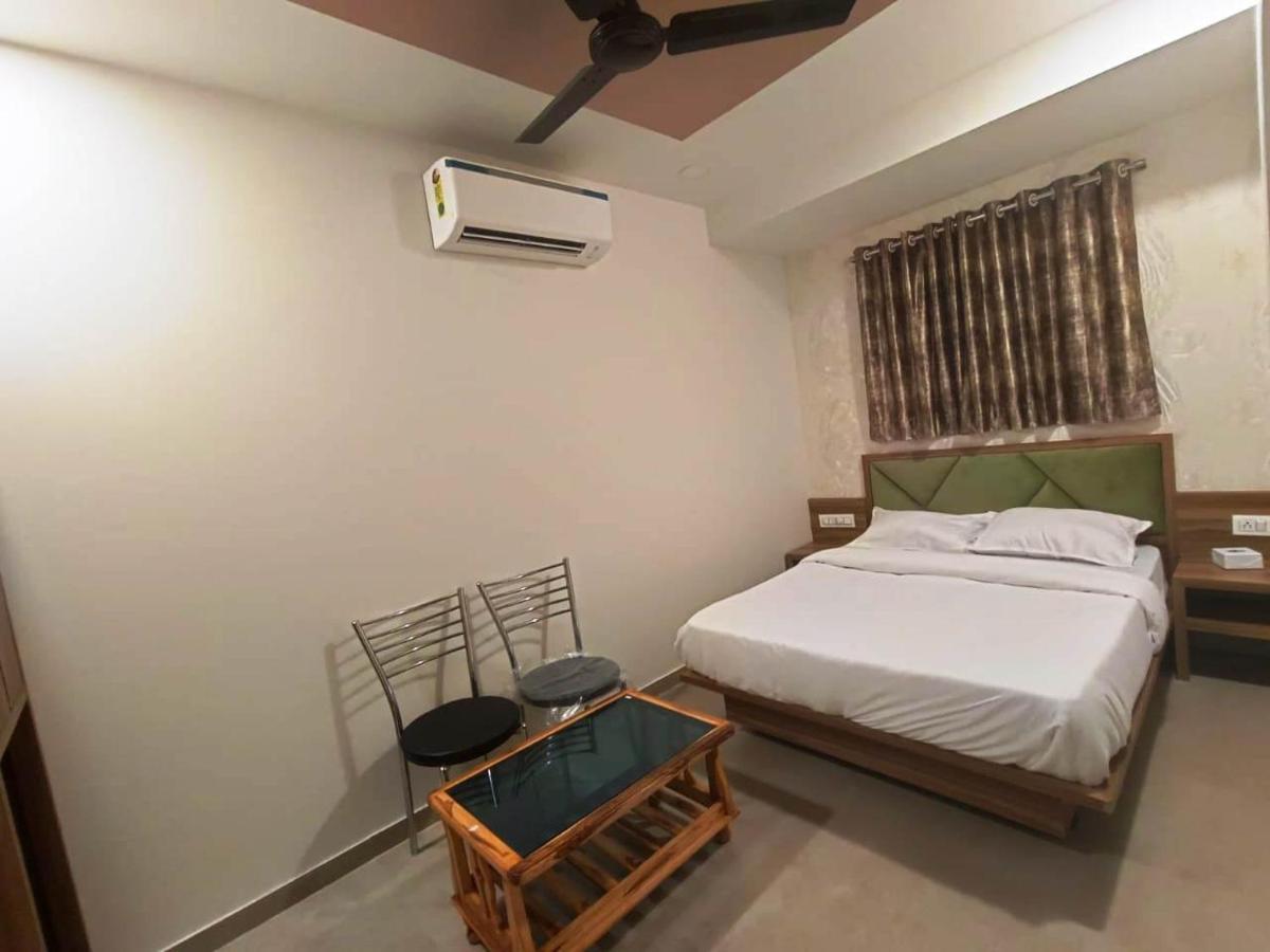 Sai Sagar Lodging & Boarding Ulhasnagar Exterior photo